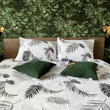 Jungle Lux Apartment Čačak Buitenkant foto