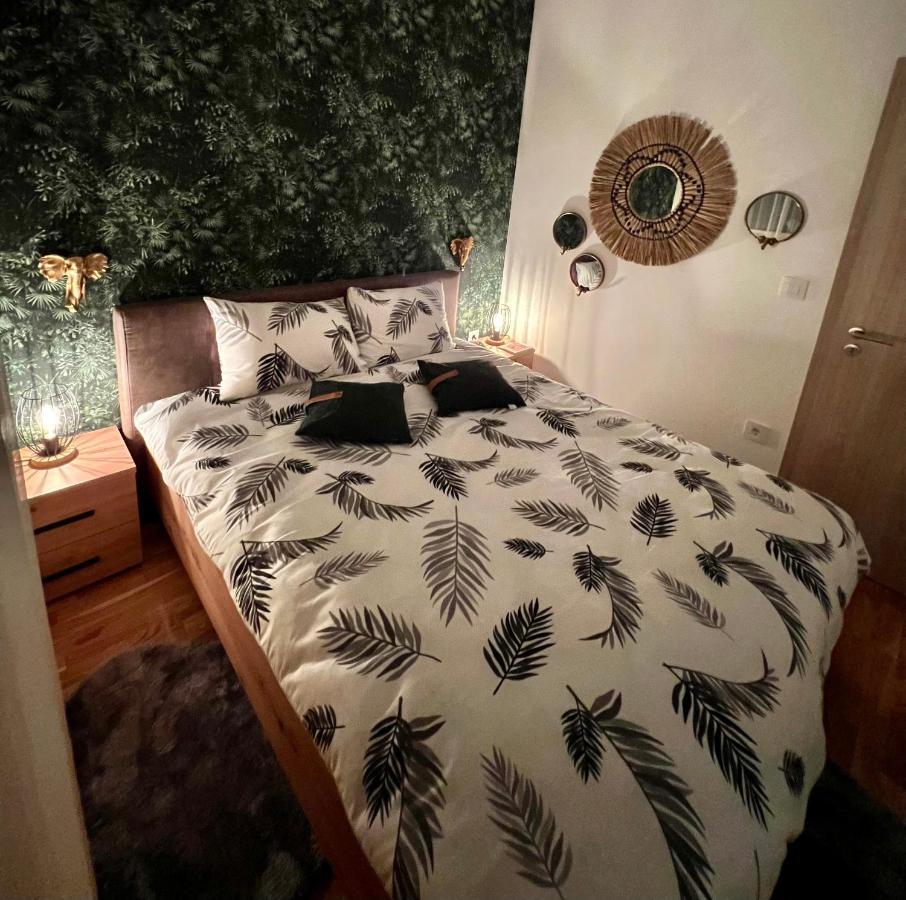 Jungle Lux Apartment Čačak Buitenkant foto